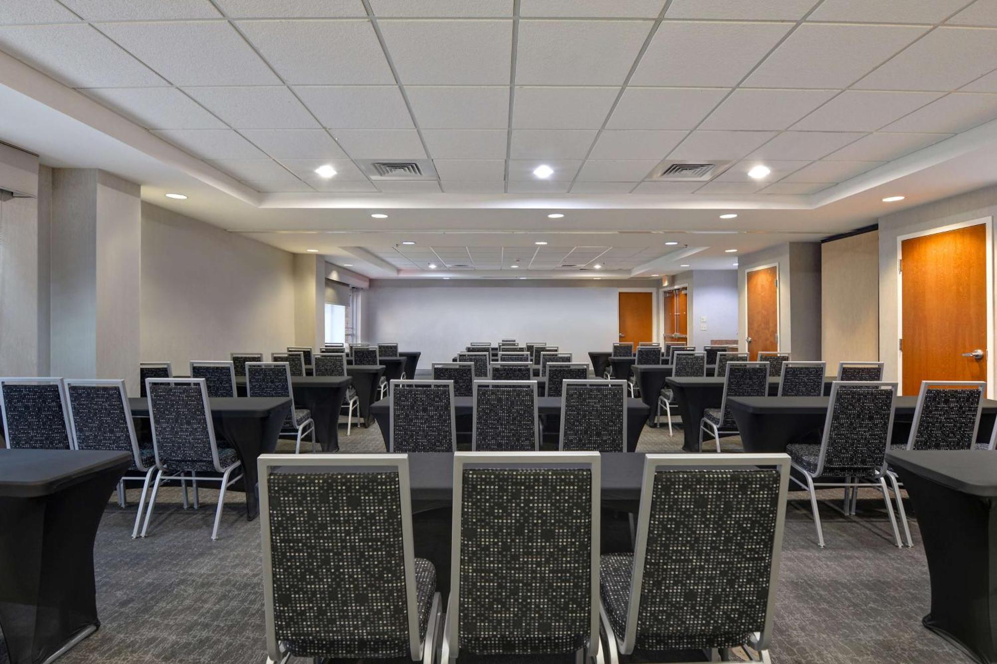 Hampton Inn & Suites Birmingham-Hoover-Galleria Exteriör bild